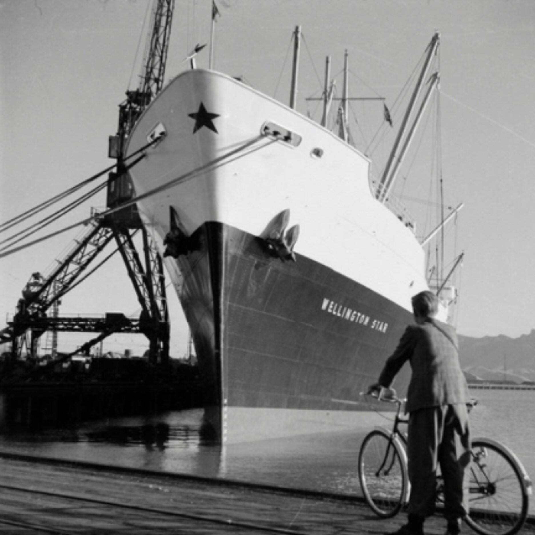 The ‘Wellington Star’ in Lyttelton Port, 1953 - 13214.1